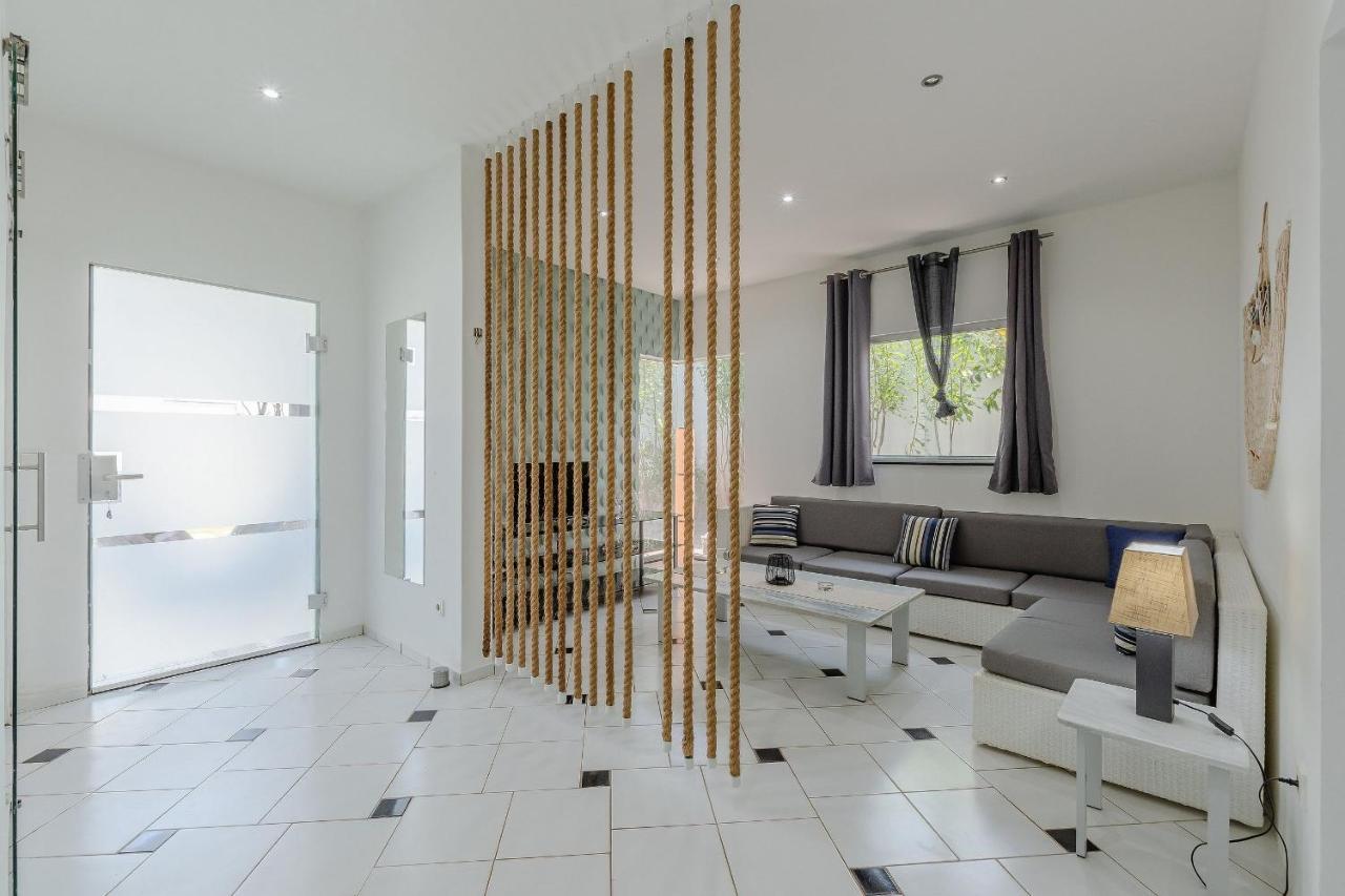 Casa Com Piscina Em Porto Dunas By Carpediem